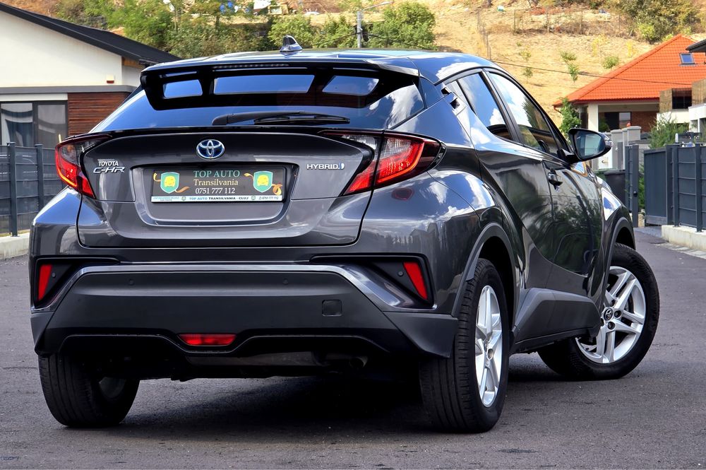 Toyota C-HR //Rate//