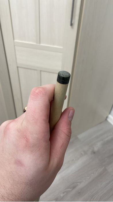 Кий Бильярдный двухсоставной