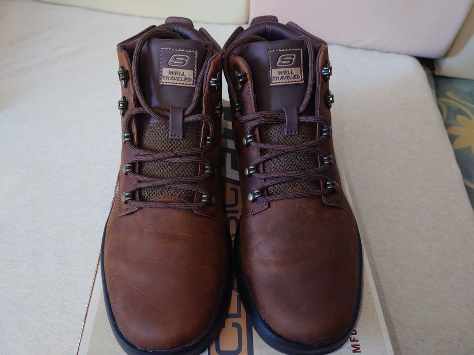 Vând pantofi semi ghete bărbați din piele Skechers noi 45, 46