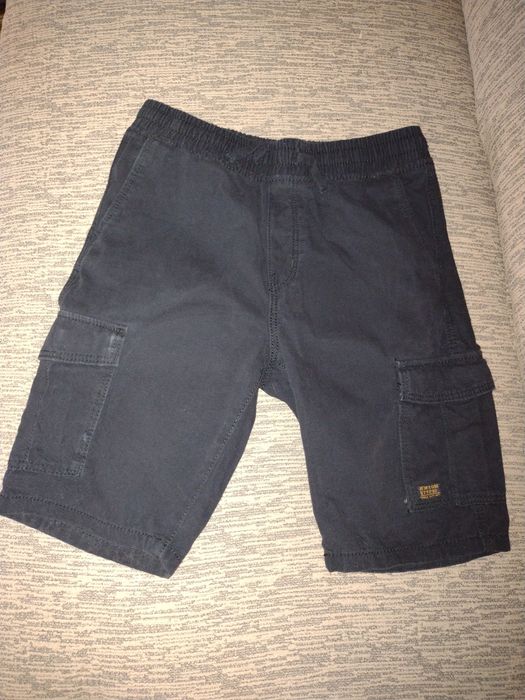 Pantaloni scurti 9-10 ani H&M