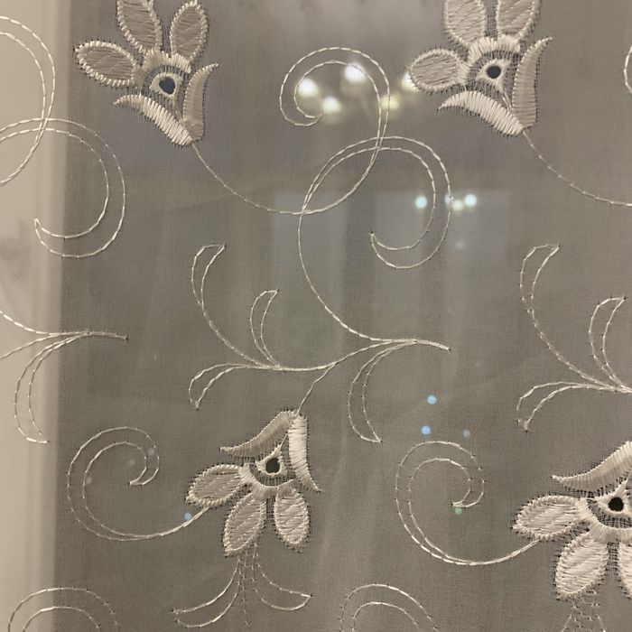 Тюль цвет белый