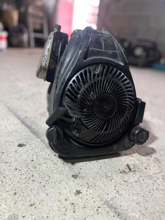 Motor Briggs & Stratton DOV 100602 pentru piese / reparat – fără carburator