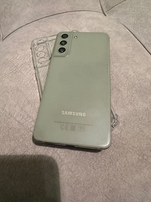 Продам Samsung galaxy S21 FE 5G