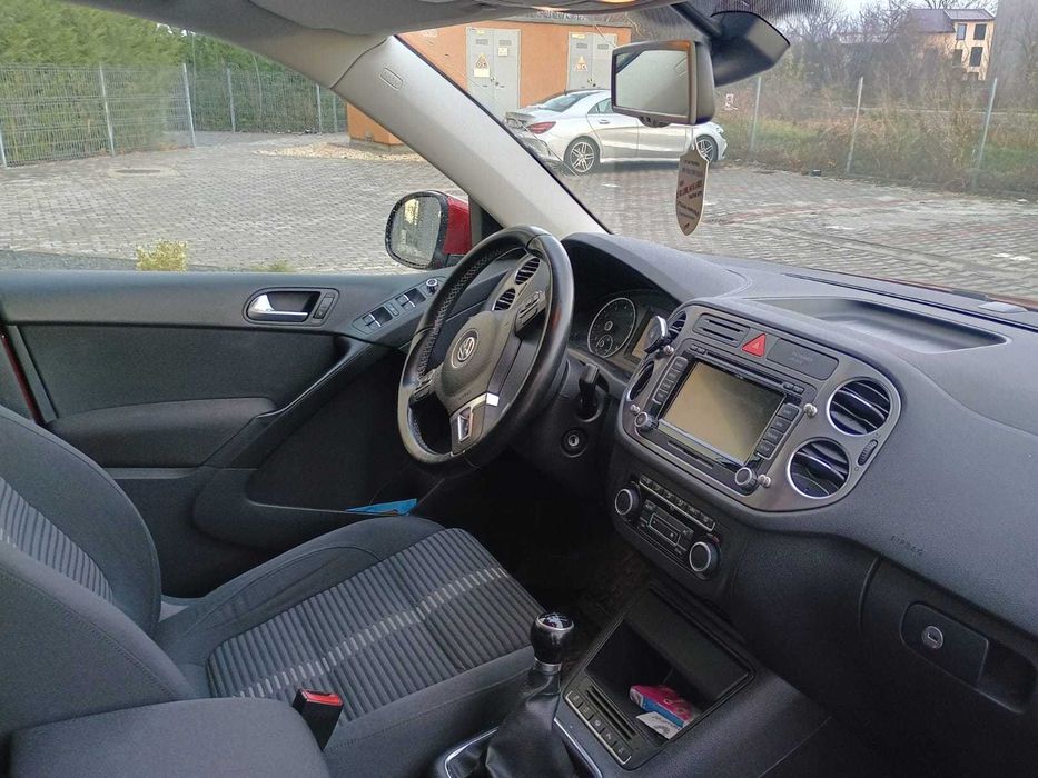 Vând VW Tiguan 2011