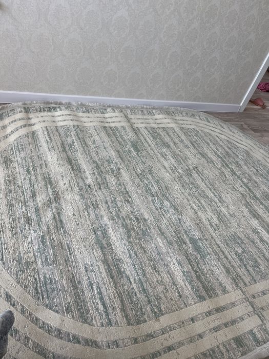 Продам овальный ковер