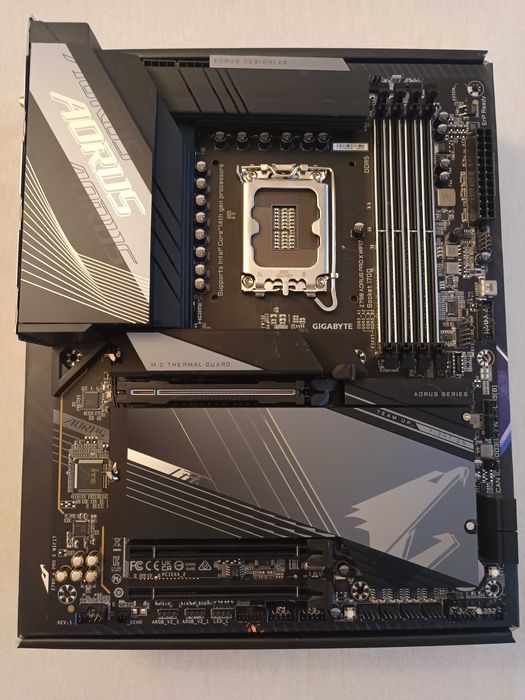 Placa de baza Gigabyte Z790 Aorus Pro Wifi 7