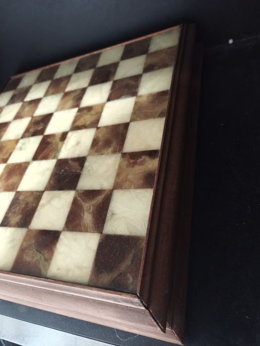 Античен масивен шах от дърво и мрамор от средата от 40те години /дъска