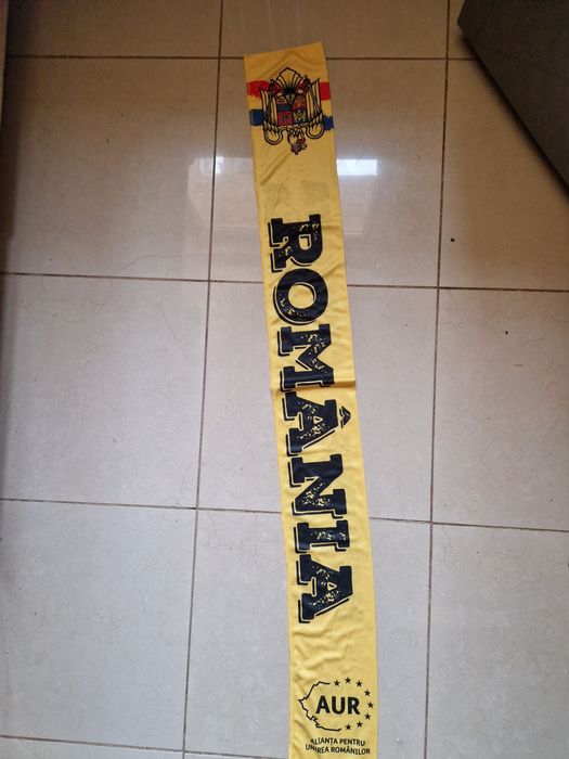 Fular partidul Aur
