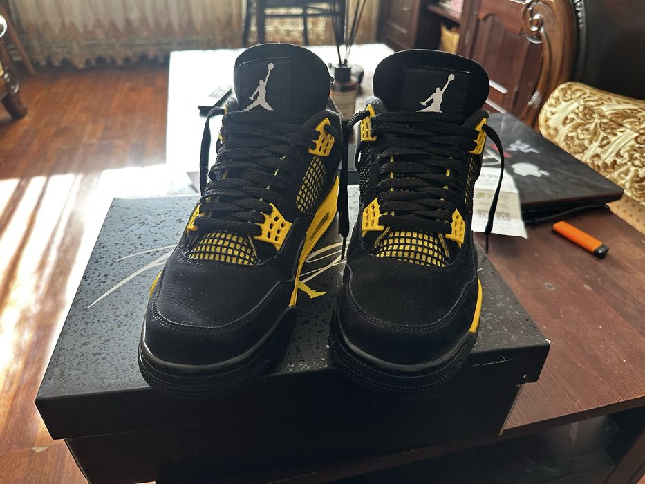 Jordan4 Yellow Thunder  Originali Conditie Buna