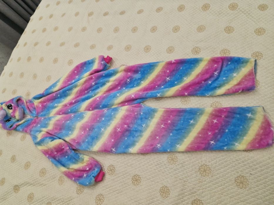 Продам детский вещи ( платье)