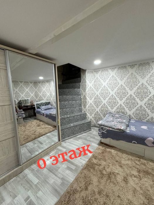 Продается 4 ком квартира в г Чирчике 75000