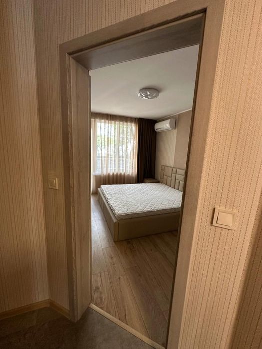 Дава се под наем Четиристаен апартамент в София, Лозенец - 165 кв.м за 1500 € - Снимка #6