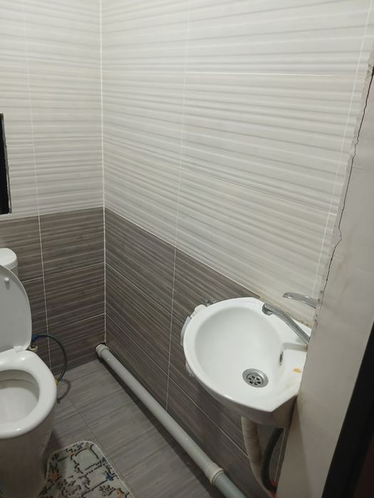 Kvartira sotiladi 3 xonali