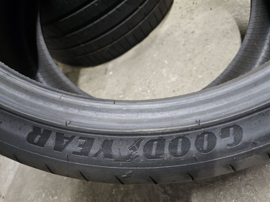 305 30 21 vara goodyear