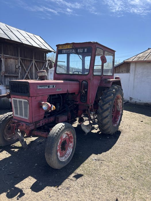 Tractor 650 plug si disc in stare buna de fructionare