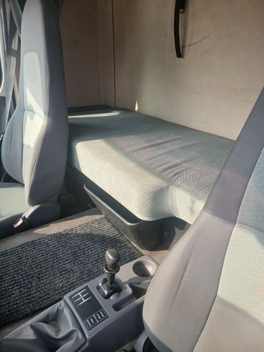 Camion Renault  7.5 tone km Reali 153. 000  !!!