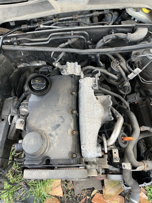 Piese Audi A6 4F C6 an 2006 motor 2.0 Tdi 140 cp BLB.bara spate stop