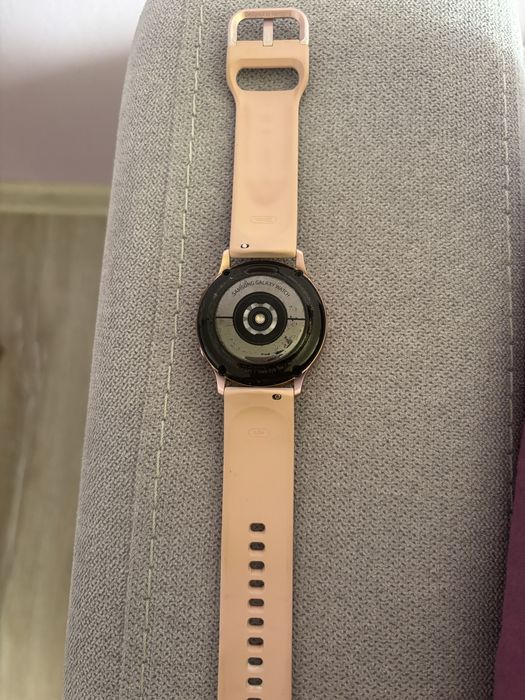Часовник Samsung Galaxy Watch Active 2