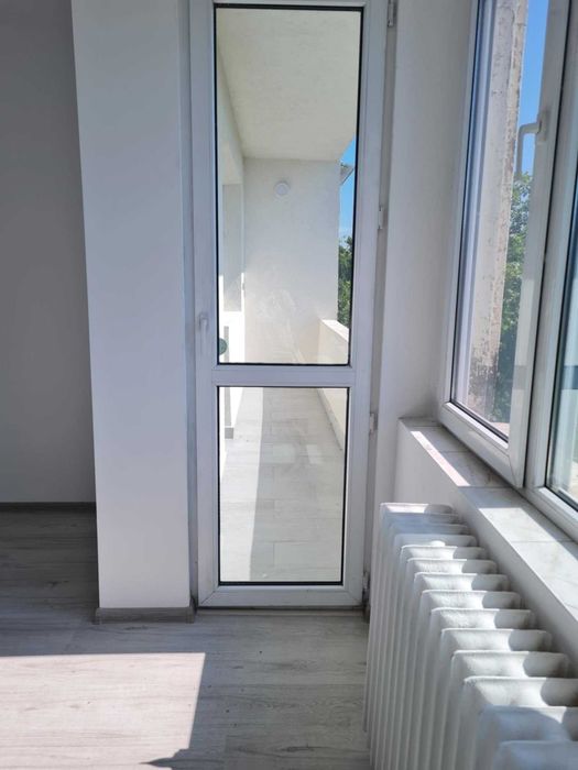 Продава се Тристаен апартамент в Плевен, Идеален център - 106 кв.м за 1406 €/кв.м - Снимка #5