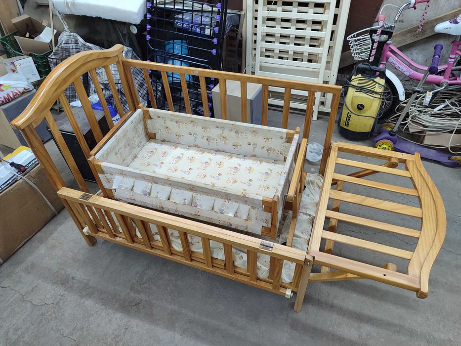 Детская кроватка