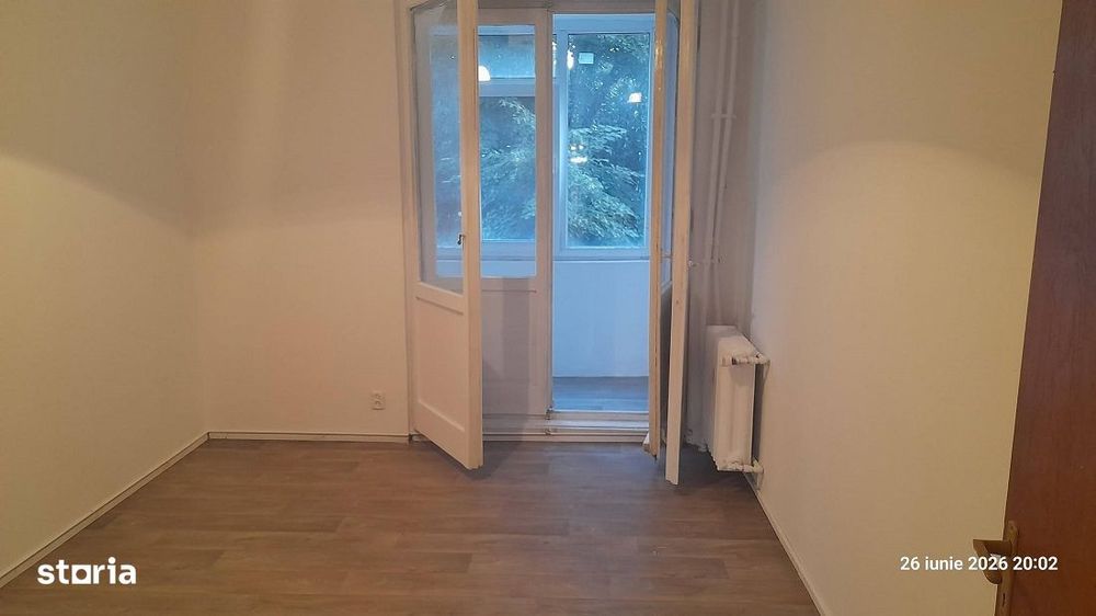 3 camere 2 balcoane, 3 min metrou Gorjului. 112500 euro
