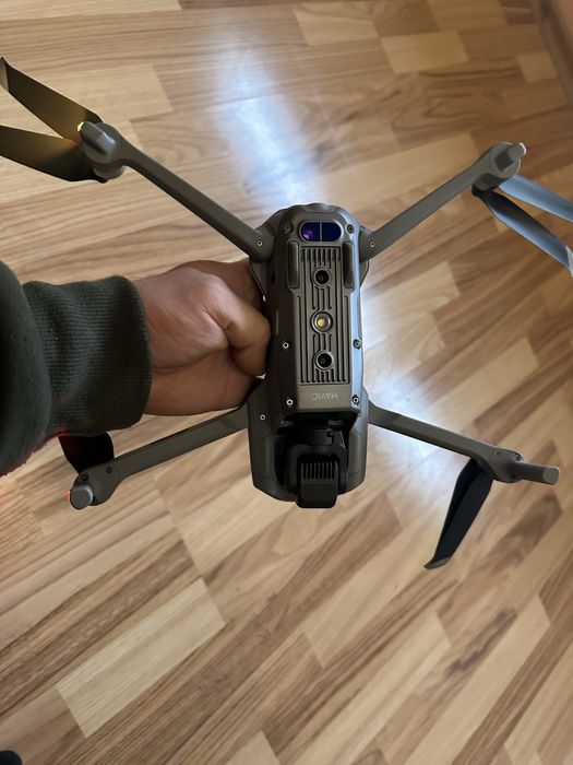 Продавам Дрон Dji mavic air 2 combo