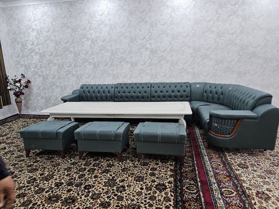 Divan va stol xolati yaxshi