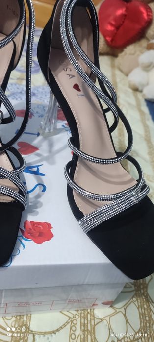 Сандали (чисто нови) официални