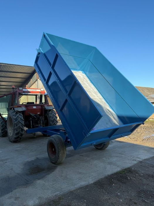 Vând remorca basculabila