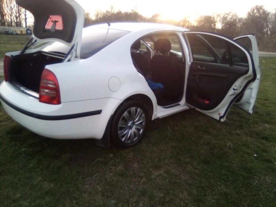 SKODA Superb 2006 — imagine 3