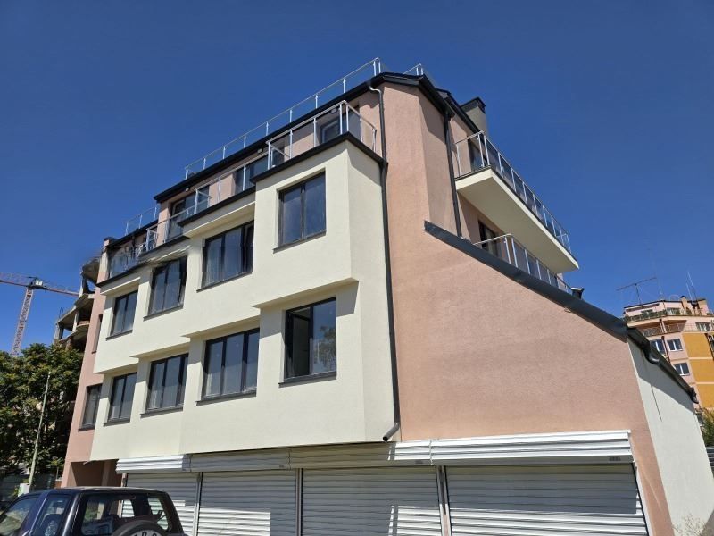 Продава се Тристаен апартамент в София, Левски В - 155 кв.м за 1581 €/кв.м - Снимка #3