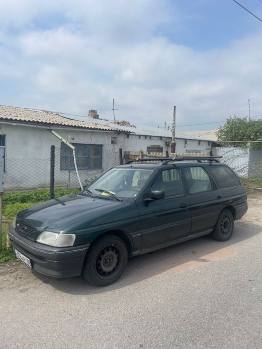 Форд ескорд 1993