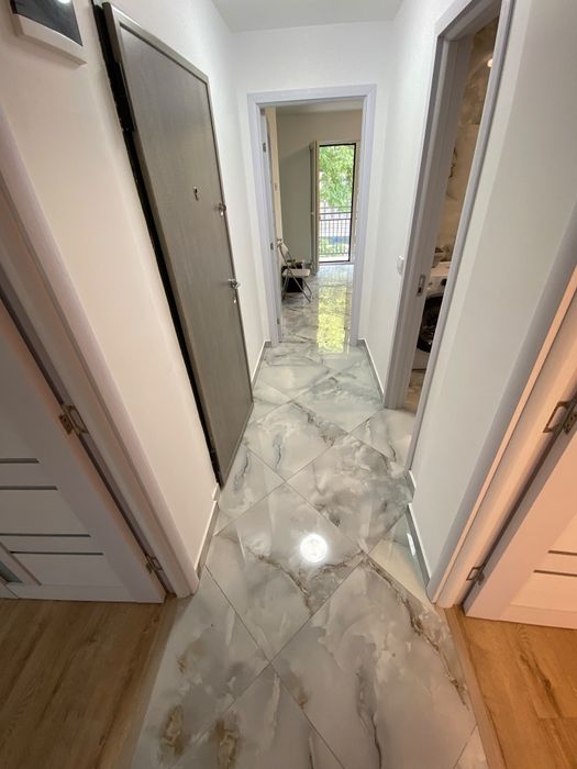 Închiriez apartament