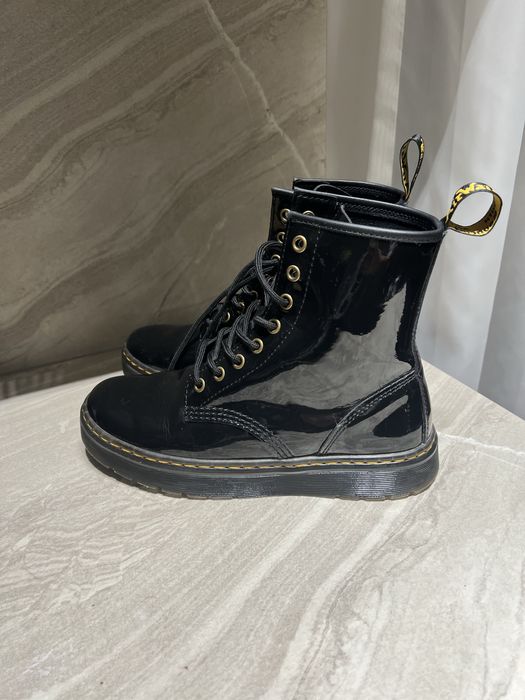 Боти на Dr.Martens