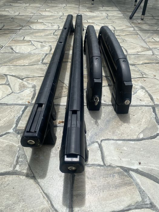 ски багажник Thule за 4 чифта ски + подарък  напречни греди