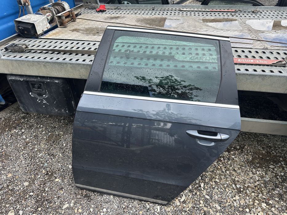 Ușa fata spate Volkswagen Passat B7 break