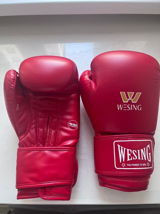 Продам перчатки формы