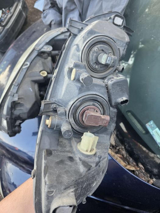 Фарове за OPEL ZAFIRA А 2002 година