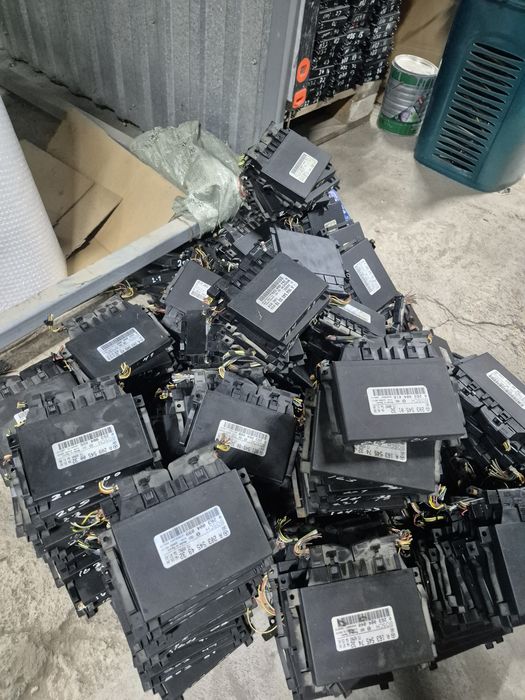 Блок парктроников Mercedes