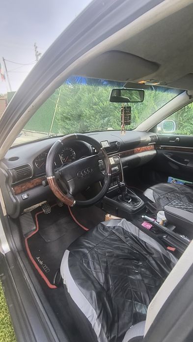 Ауди А4 б5 1.8 125к.с