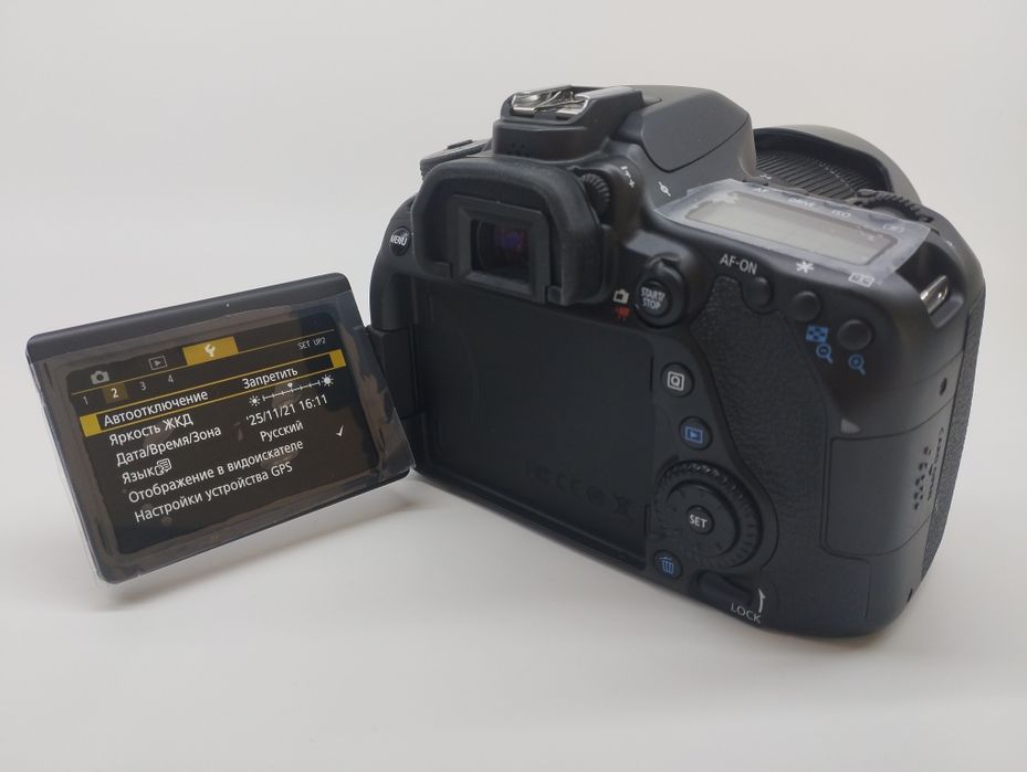 Canon EOS 80D Kit, yangidek holatda