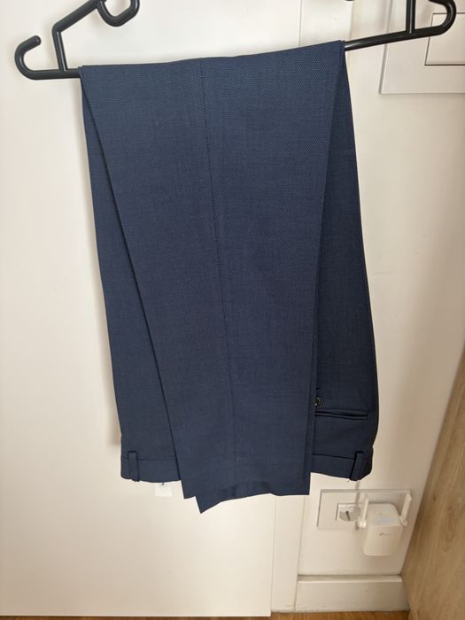 Costum albastru barbati zara, sacou marime 48, pantaloni marime 40