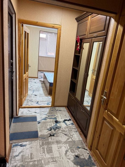 Ижарага берилади 2 хона 3 этаж янги уй мебелларигача 350y.e Мархабо.