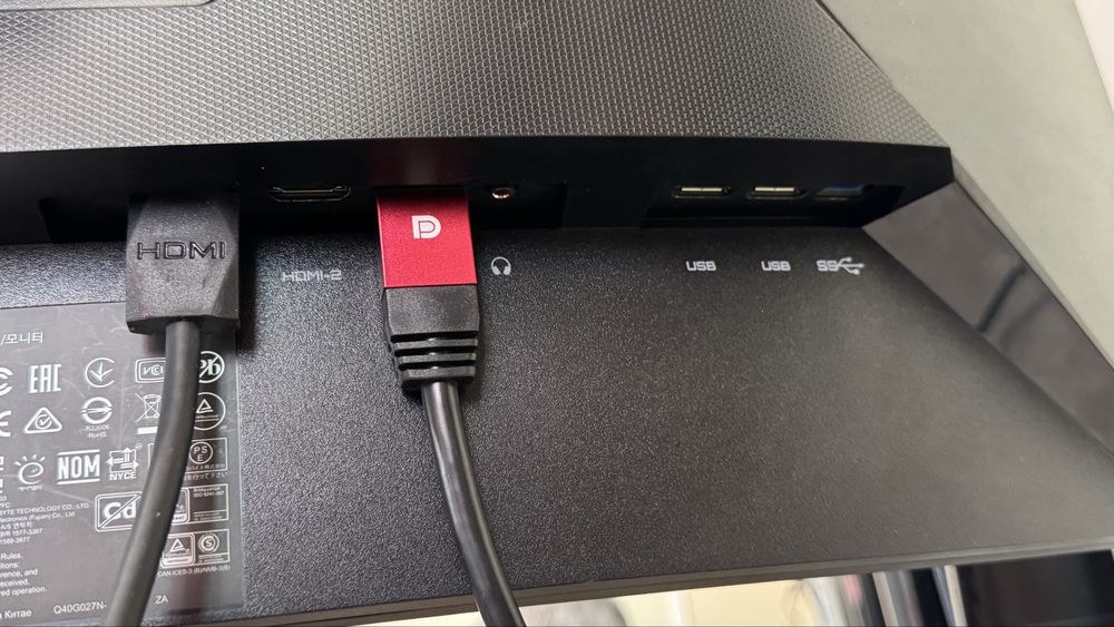 Игровые мониторы Gigabyte 165гц 27д изогнутые