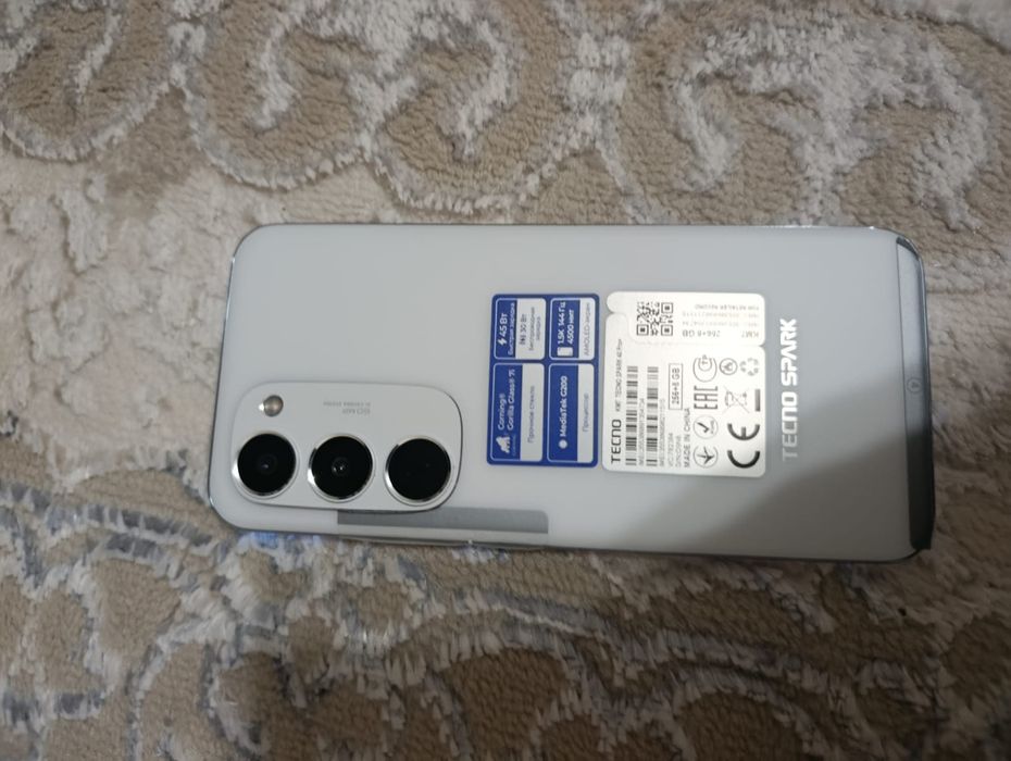 Techno spark 40 pro+