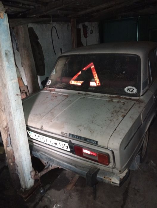 Продаю машину ваз 2106.