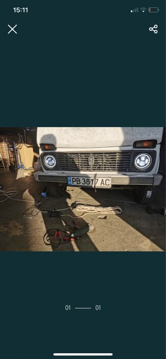 LED Фарове 200W 7 Инч Фарове за Лада Нива Jeep Wrangler Cheroke KJ