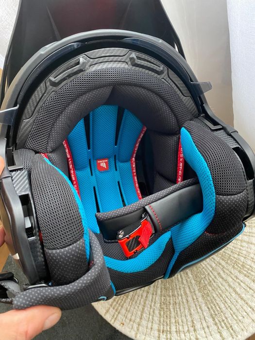 Casca moto mărimea XL  noua!MT