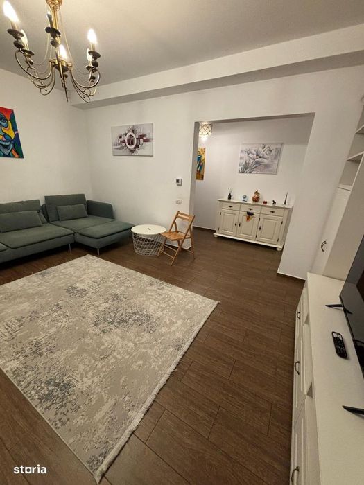 Apartament 3 camere curte proprie cadastrata 280 mp
