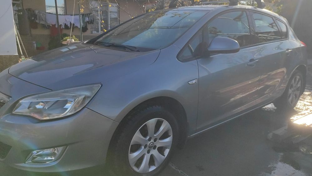OPEL Astra 2012 — imagine 4